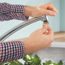 Смеситель для кухни Grohe BauEco 31680000